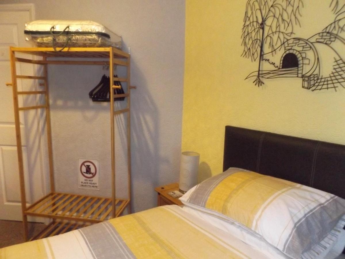 The Phoenix Guest House Scarborough Buitenkant foto