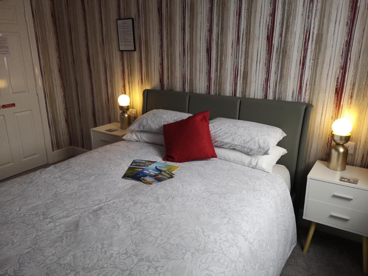 The Phoenix Guest House Scarborough Buitenkant foto